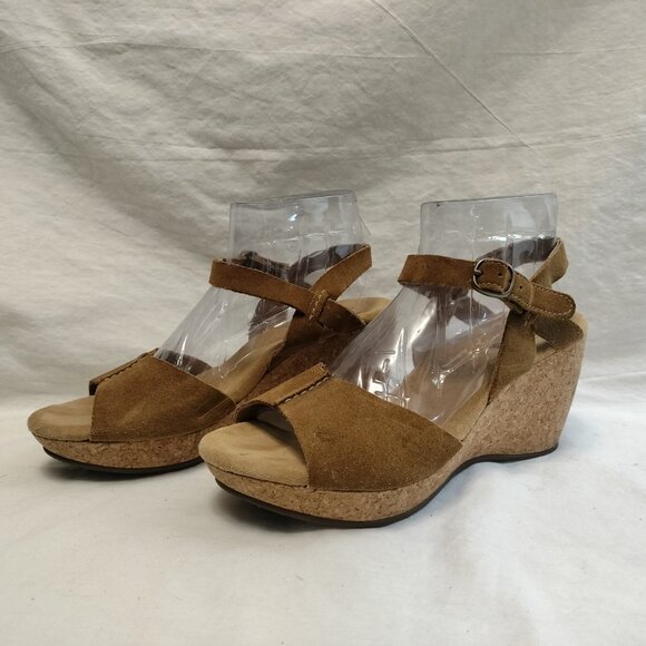 Clarks Patience Kelly Sandals (Soft Suede) - Picture 4 of 10